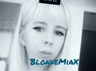 BlondeMiaX