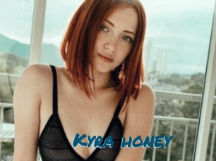 Kyra_honey