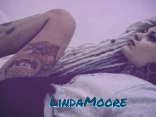 Linda_Moore