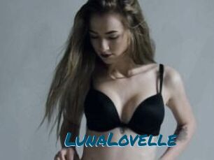 Luna_Lovelle