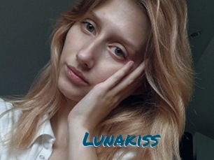 Lunakiss