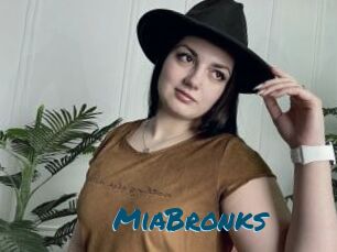 MiaBronks