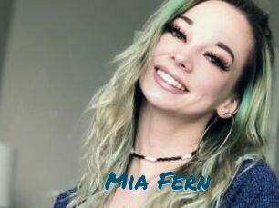 Mia_Fern