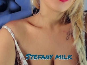 Stefany_milk